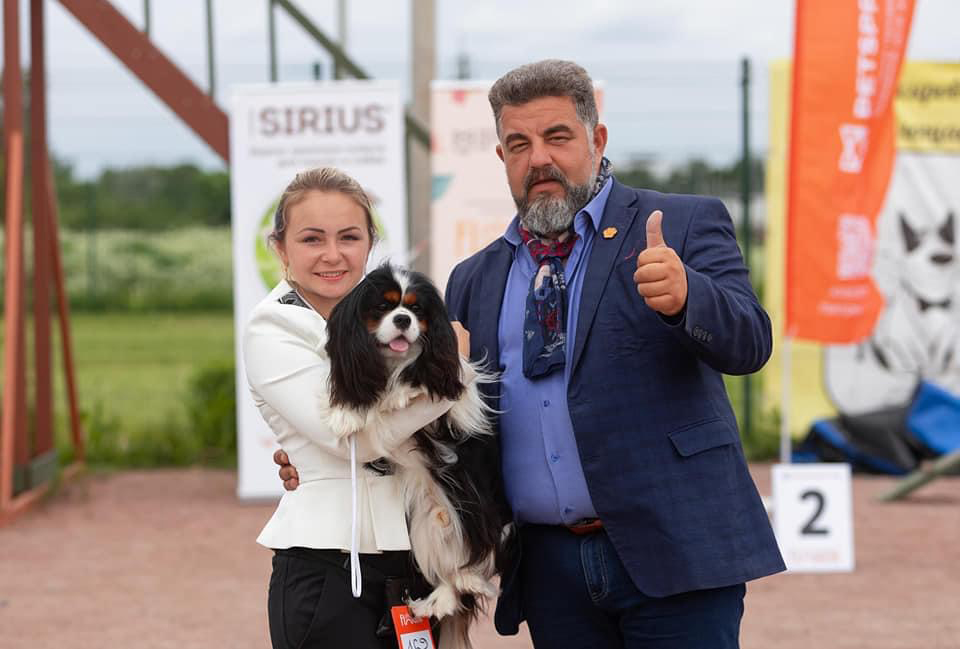 photo by Anton Bazylevich